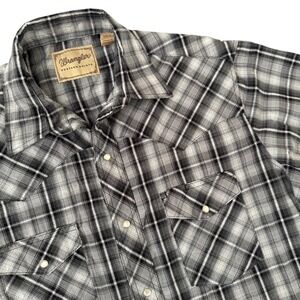 Wrangler Large Black Plaid Pearl Snap Short Sleeve Men's Western Shirt
